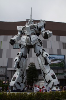  Il Gundam gigante 